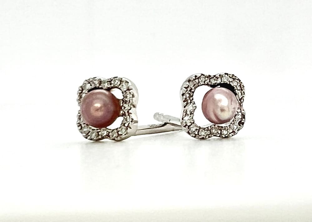 14K CHP Clover Studs